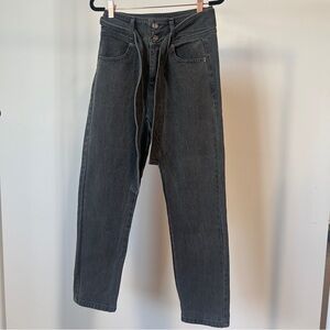 Lulu’s dark wash paper bag jeans
